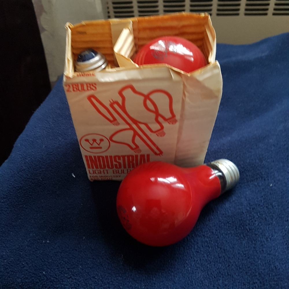 Red light bulbs